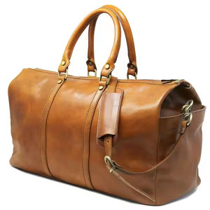 Sac de voyage en cuir de qualité supérieure à finition douce avec doublure en polyester, grande capacité et design léger pour les voyages d'affaires - Product Image 4