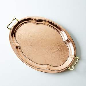 Plateau de service rectangulaire en laiton doré artisanal de luxe pour la décoration de table haut de gamme et la présentation hôtelière - Product Image 3