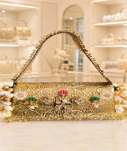 Mini Bolso de Mano Kundan de Latón, Chapado en Oro, Hecho a Mano, Forma Personalizada, para Uso Nocturno, con Cierre de Hebilla con Diamantes, F S International - Product Image 3
