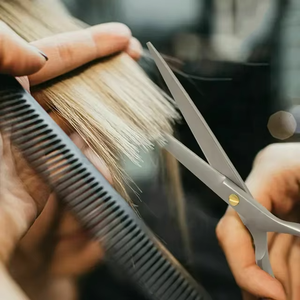 กรรไกรตัดผมคุณภาพสูง ใบมีดโค้ง สำหรับร้านเสริมสวยและร้านตัดผมมืออาชีพ ผลิตจากสแตนเลส รับผลิตแบบ OEM พร้อมสกรีนโลโก้ - Product Image 4