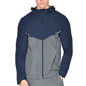 Ropa Deportiva Personalizada con Logotipo, Transpirable, Impermeable, Ligera, al por Mayor, Corte Regular, con Capucha, para Hombre, de Poliéster y Elastano para Actividades al Aire Libre - Product Image 4