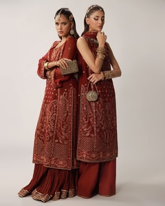 Salwar Kameez pour femmes au design élégant, viscose de qualité supérieure, séchage rapide, évacuation de l'humidité, sans plis, protection solaire pour les fêtes - Product Image 3