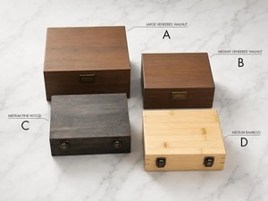 Boîte cadeau en bois gravée personnalisée avec motif lettre, style rustique, écologique et durable, souvenir pour cadeaux de témoin de mariage - Product Image 2