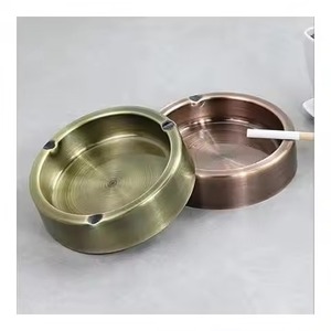 ที่เขี่ยบุหรี่โลหะดีไซน์หรู ป้องกันลม ดีไซน์ทรงลึก ใช้ได้ทั้งภายนอกและภายในอาคาร ของตกแต่งโต๊ะสำหรับสูบบุหรี่ - Product Image 4