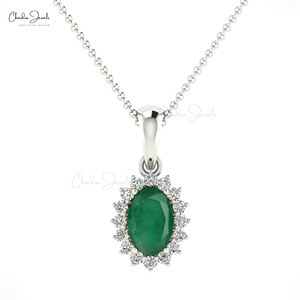 Pendentif en émeraude naturelle 6x4mm avec halo de diamants en or massif 14 carats, bijou en pierres précieuses pour femme, idéal pour le quotidien, prix de gros - Product Image 3