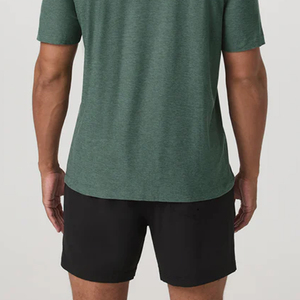 T-shirt col rond moderne pour homme avec logo – Collection été tendance / Design uni avec logo - Product Image 5