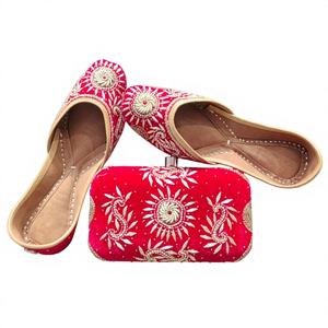 Calzado para Niñas, Estilo Tradicional y Moderno para Damas, Zapatos de Cuero Genuino Impermeables Estilo Rajasthani, BS International BI-01 Matching - Product Image 1