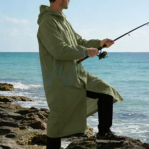 Chaqueta Impermeable Ligera para Exteriores con Capucha, Diseño Cómodo y Resistente al Viento para Viajes, Camping, Trabajo y Uso Diario - Product Image 2
