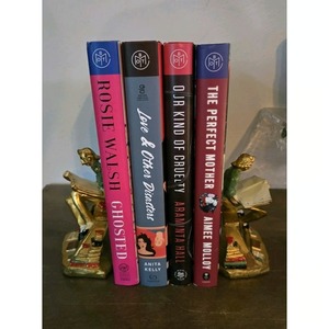 Sujetalibros Metálico Compacto y Ahorrador de Espacio, Perfil Delgado con Base Resistente, Ideal para una Organización Ordenada de Escritorio y Estantería, Estilo Industrial - Product Image 2