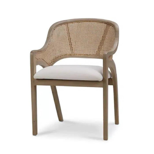 Chaises de jardin élégantes en teck, parfaites pour les projets commerciaux, l'hôtellerie et la vie en plein air. - Product Image 3