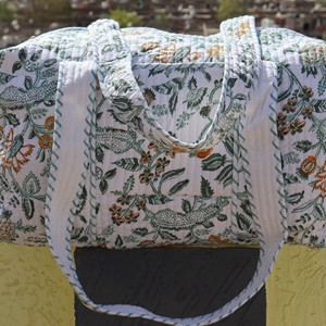 Quilted Cotton <b>Duffel</b> <b>Bag</b> With Floral Pattern Zipper Closure Large Capacity Weekender Travel <b>Bag</b> - Product Image 6