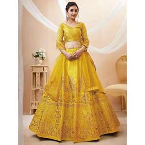 Magnifique paillettes jaunes en soie Haldi Wear Lehenga Choli avec Dupatta - Product Image 6