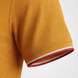 Polo en piqué jaune moutarde à manches courtes pour homme avec poche, design uni tricoté décontracté, coupe classique - Product Image 6