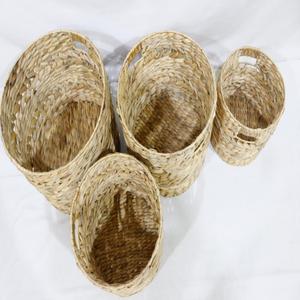 Panier à linge rond en jacinthe d'eau naturelle tressé à la main, style rustique, avec poignées découpées, multifonctionnel, écologique - Product Image 4