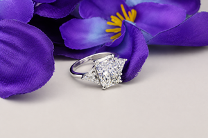 Bague de fiançailles pour femme en or blanc avec diamant taille marquise, style classique, diamant solitaire certifié IGI - Product Image 2