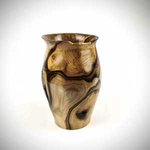 Vase décoratif en bois abordable pour les centres de table, la décoration de chambre et la conception d'intérieur contemporaine - Product Image 3