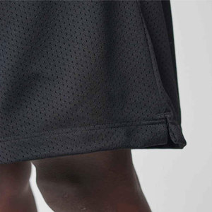 Shorts en mesh personnalisés de haute qualité pour hommes, shorts de basket-ball à double couche, shorts en mesh noirs légers pour l'été - Product Image 6