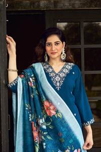 Conjunto de top y pantalón de seda romana color azul verdoso, inspirado en Bollywood, con hermosos bordados y dupatta, para mujer. - Product Image 2