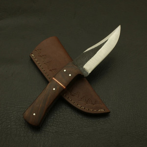 Cuchillo Forjado a Mano con Hoja Fija Tipo Clip Point, para Caza, Camping, Bushcraft, Uso General, Acabado Forjado, Mango de Palisandro con Funda - Product Image 2