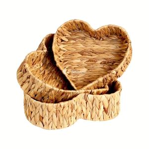 Plateau de rangement en jacinthe d'eau en forme de cœur tendance 2026, plateau de service en jacinthe d'eau en forme de cœur très demandé, vente en gros - Product Image 1