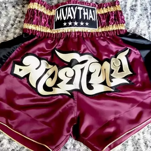 Shorts de Muay Thai personnalisés avec logo frontal, vente en gros, boxe, haute qualité, satin durable, hommes, femmes, MMA, nylon 360g, fabricant - Product Image 1