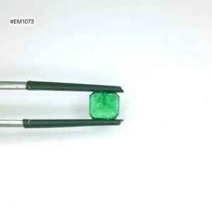 Esmeralda Zambiana de Calidad Premium, Corte Octogonal, 1.79ct, Grado 3A, Verde Intenso, Piedra Preciosa Suelta de 7.10x6.30x5.10mm para Joyería Fina - Product Image 2