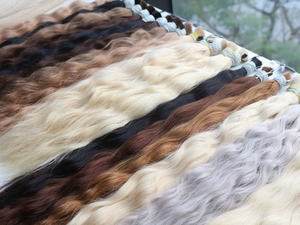 A granel 100% Extensiones de cabello virgen vietnamita crudo Estilo ondulado natural Todos los colores 60cm Cabello ondulado natural de alta calidad - Product Image 6