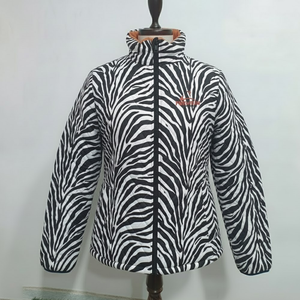 Veste matelassée à capuche de haute qualité avec logo personnalisé, style designer, épaisse, surdimensionnée, unisexe, effet bulle brillant, pour femme, idéale pour la course à pied - Product Image 1