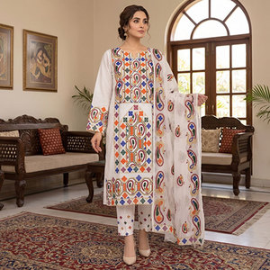 Conjunto de Tela Bordada Annisa Akerfi - Elegante Traje Largo para Mujer con Características de Secado Rápido y Sin Arrugas - Product Image 1