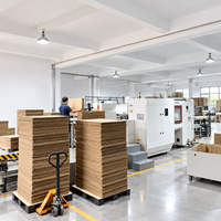 Boîte d'expédition pour vêtements en carton ondulé pas cher, grande, carrée, blanche, extra-résistante, avec lamination mate, imprimée, pour l'envoi postal