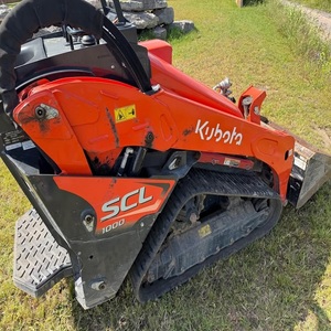 Cargadora Kubota SCL 1000 de Servicio Pesado, Gran Capacidad Operativa, Fácil Maniobrabilidad y Rendimiento Confiable en Trabajos Exigentes - Product Image 2