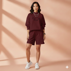 Conjunto de dos piezas de invierno para mujer: Top de cuello alto y pantalones cortos relajados, de tejido acanalado premium, liso, transpirable, estilo urbano. - Product Image 1