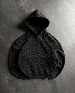 Sudadera con capucha de invierno de lujo para hombre, personalizada OEM, con cremallera, de algodón peinado y forro polar, estilo casual urbano, con estampado completo de leopardo y logotipo personalizado. - Product Image 4