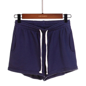 Shorts Deportivos para Mujer con Dobladillo sin Rematar, Cintura con Cordón Ajustable y Bolsillos, Corte Casual, Talle Medio, Estilo Regular, Color Sólido, Tela Transpirable - Product Image 2