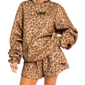 Conjunto de Sudadera con Capucha y Pantalones Cortos con Diseño de Leopardo Perfecto 2026, Conjuntos de Sudaderas para Mujer, Conjuntos Deportivos con Estampado de Leopardo Personalizado, Pantalones Cortos para Mujer, Conjuntos Deportivos - Product Image 1