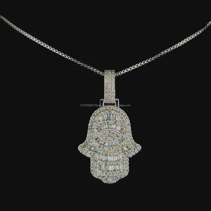 Collier pendentif haut de gamme en argent sterling 925 avec design en diamants Moissanite sertis - Product Image 1