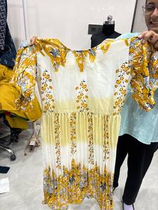 Robe Western Confortable Jaune à Imprimé Floral, Col Rond, Broderie Miroir, Manches Volantes, Taille Haute pour Femme – Vente en Gros - Product Image 3