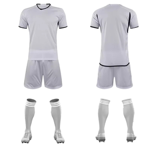 Ensembles de football 2025 à manches longues pour enfants – Tenues de sport personnalisables pour garçons et filles, idéales pour l'entraînement et les matchs de jeunes - Product Image 2