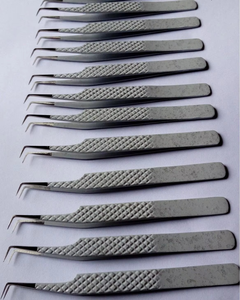 Pinzas Profesionales de Acero Inoxidable Antimagnéticas de 10 mm para Extensión de Pestañas, Herramienta de Precisión para Aislamiento y Volumen, Punta Suave - Product Image 1