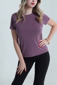เสื้อยืดแขนสั้นผู้หญิง Ever Glow Plus Size ระบายอากาศได้ดี ป้องกันการเป็นขุย เป็นมิตรกับสิ่งแวดล้อม แห้งเร็ว สไตล์ลำลอง สำหรับผู้ใหญ่ ด้านหน้า - Product Image 5