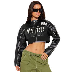Chaqueta Corta de Cuero PU Personalizada con Estampado de Letras, Cierre de Hebilla y Cremallera, Estilo Moto, de Alta Calidad Premium - Product Image 1