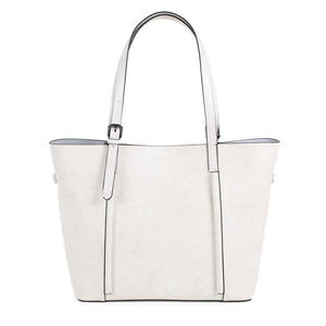 Bolso bandolera de cuero elegante para damas, estilo clásico vintage y cierre de cremallera seguro. Disponible al mejor precio. - Product Image 1