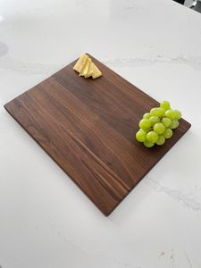 Planche à découper rectangulaire en bois écologique décorative avec poignée en forme de pagaie, épaisse et compatible lave-vaisselle - Product Image 2