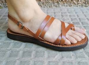 Sandalias de cuero marroquíes para mujer - hechas a mano - artesanía marroquí de calidad - Product Image 2