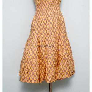 Fabricant et grossiste de robes maxi en coton indien imprimées de fleurs, à épaules dénudées, pour les fêtes d'été, respirantes - Product Image 2