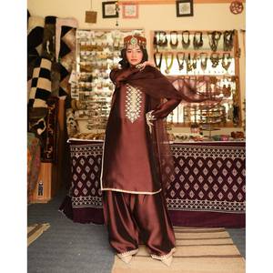 Magnifique ensemble de costume de soirée LC Brown avec broderie Zari, taille XL, 600g - Product Image 4
