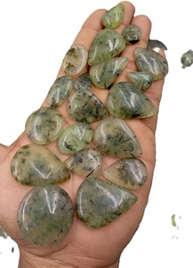 Lote de Cabujones de Prehnita Natural al por Mayor |   Cabujones Sueltos Verdes |   Piedras Preciosas Pulimentadas de Formas Mixtas para la Fabricación de Joyas, Suministro al por Mayor - Product Image 3