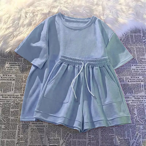 Ensemble de survêtement pour femme en toile surdimensionnée de haute qualité, col montant uni, deux pièces, avec short de survêtement au-dessus du genou, style streetwear - Product Image 4