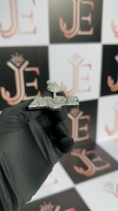 จี้ตัวอักษร MOE คอลเลคชั่นเครื่องประดับชั้นดี จี้มอสซาไนต์ประดับเพชรเต็มตัวอักษร  ทำจากเงินแท้ 925 - Product Image 3