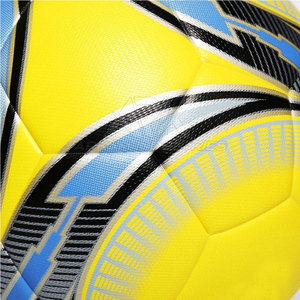 Pelota híbrida de superficie lisa, alta durabilidad, agarre fuerte, ideal para entrenamientos, partidos y actividades de juego al aire libre - Product Image 5